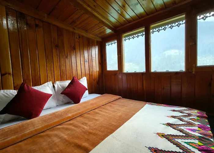 Jibhi Mountain Retreat